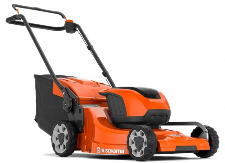 Husqvarna LC 247i en el grupo Productos forestales y para el jardín de Husqvarna / Husqvarna Cortacéspedes / Cortacésped a batería con GPLSHOP (9705420-01)