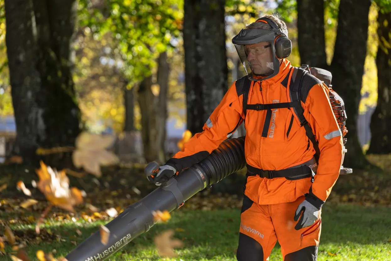 Husqvarna Protector auricular X-HIGH con diadema