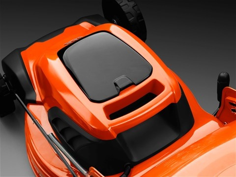 HusqvarnaLC 141iV Cortacésped A Batería