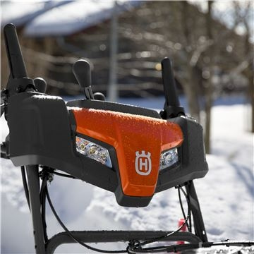 HUSQVARNA ST 330 Soplador de nieve