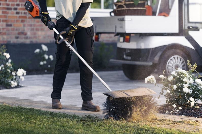 Husqvarna 525iLK con trimmer