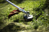 Husqvarna 325iL Trimmer a batería Husqvarna 325iL Trimmer a batería