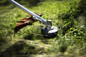 Husqvarna 325iR  Trimmer a batería Husqvarna 325iR  Trimmer a batería