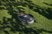 Husqvarna Automower® Aspire™ R4 Husqvarna Automower® Aspire™ R4