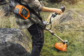 Husqvarna 220iR Trimmer a batería incl. batería y cargador Husqvarna 220iR Trimmer a batería incl. batería y cargador